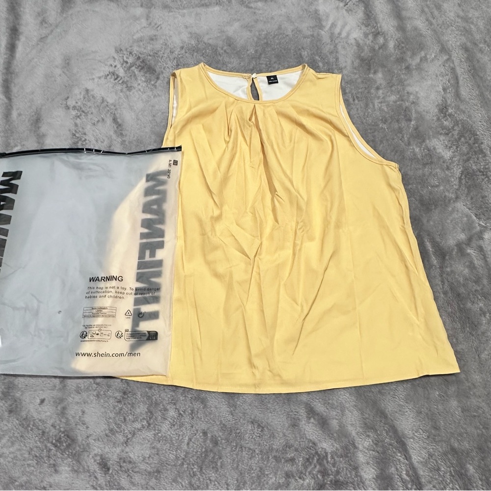 3/$15 SHEIN Light Yellow Sleeveless Blouse